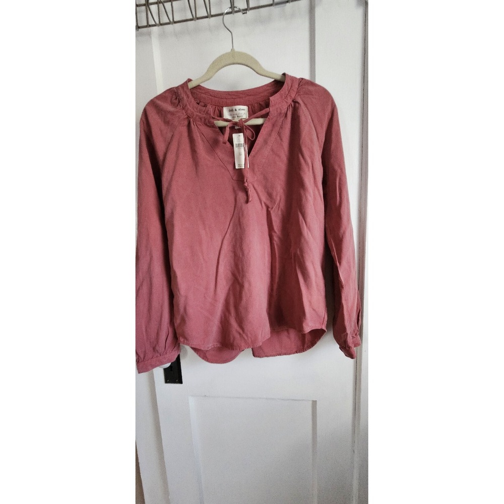 Anthropologie Cloth & Stone Becky Blouse Keyhole Neck w/tie Red Women's Size XS